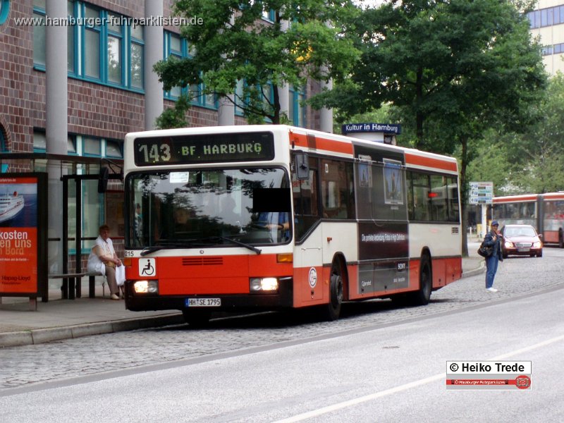 01) 8215-32,SBG,HT.JPG